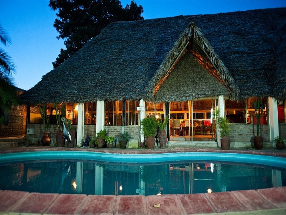 L Oasis Lodge And Restaurant Arusha Exterior photo